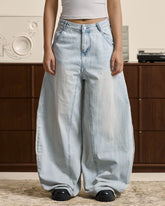 HB.CASUAL.BARRELS.JEANS