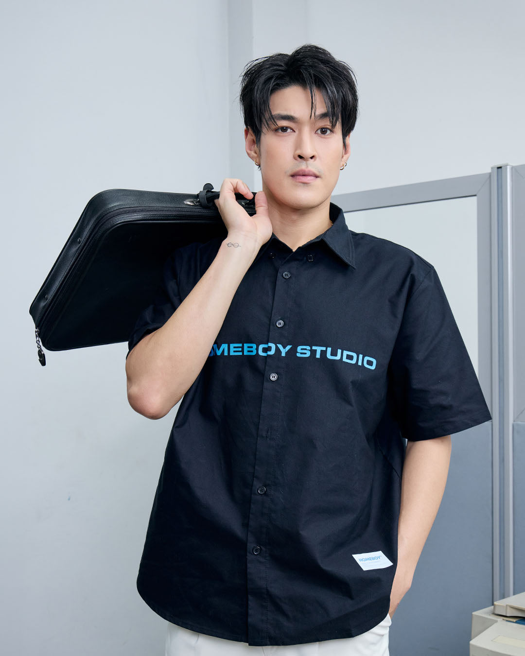 HB.SUPER.SIZE.SHIRT